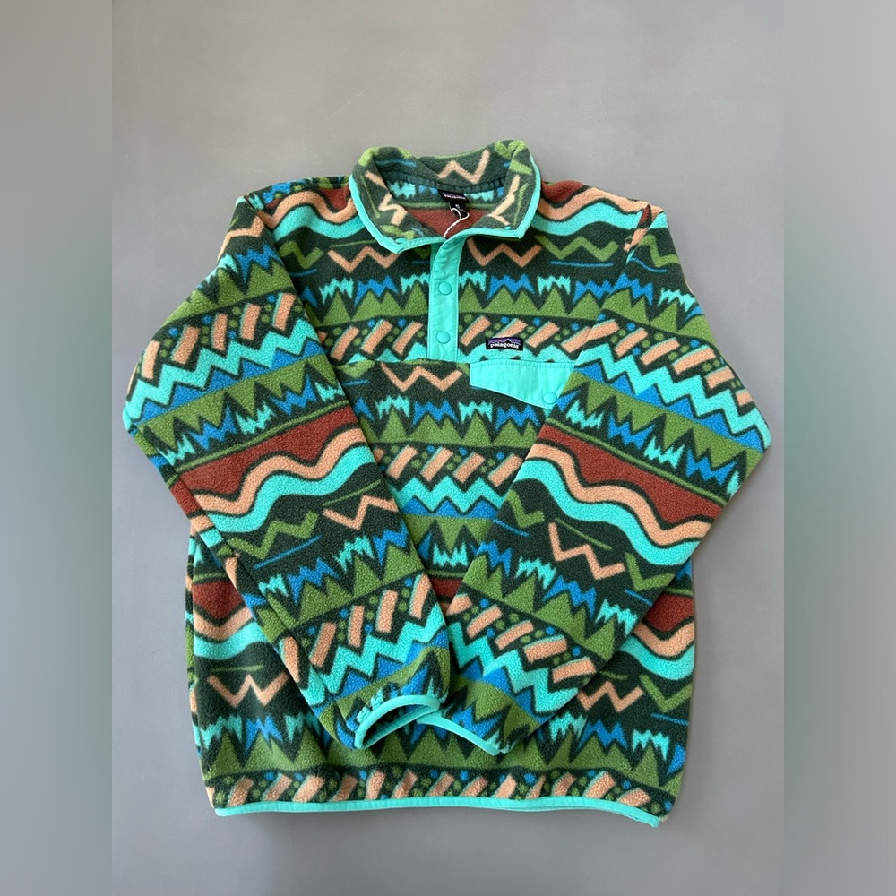 Patagonia synchilla Pullover Childs size XL/14. NWOT